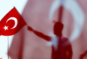Turquía detiene al asesor de un líder opositor por el fallido golpe militar  