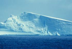Un iceberg, tres veces más grande que la ciudad de México, a punto de desprenderse de la Antártida  