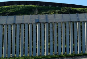 Congreso de EEUU propone destinar 1.600 millones de dólares para el muro de Trump