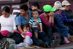 Parlamento de Ecuador pide evaluar proceso de deportación de sus migrantes desde EEUU