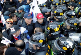 Aumenta el número de los muertos por protestas en Seúl