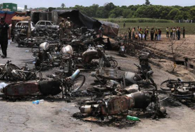 Aumentan a 190 las víctimas mortales tras la explosión de un camión cisterna en Pakistán