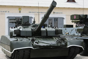 Ucrania y Polonia presentan en feria militar un tanque de fabricación conjunta