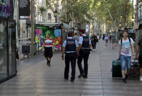 Acordonan Las Ramblas de Barcelona por un paquete sospechoso