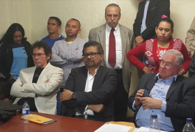 Las FARC se plantean crear su propio partido político en mayo