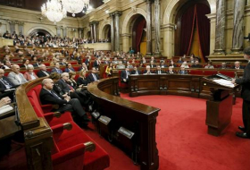 El Parlamento catalán pide celebrar el 9 de octubre el pleno para declarar la independencia