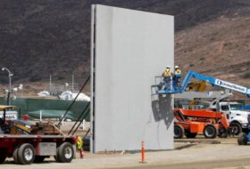Construcción de prototipos del muro fronterizo EEUU-Mexico