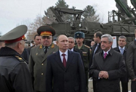 Rusia concede a Armenia un crédito militar de $100 millones 