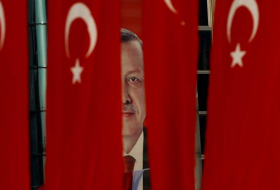 Erdogan: nadie tiene derecho de cuestionar las acciones de Turquía en Siria