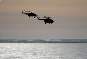 Sacan a la superficie el fuselaje del Mi-8 ruso estrellado cerca de Spitsbergen