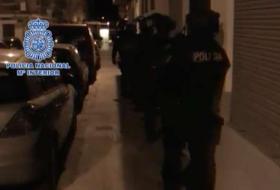 Policía en España detiene a un marroquí por vínculos con la organización EI