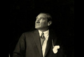La Semana de Conmemoración de Atatürk
