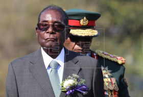 Concluye sin novedad el plazo dado a Mugabe por su partido para dimitir