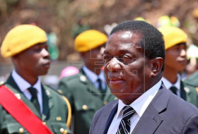 El oficialismo designa a Mnangagwa para ser presidente provisional de Zimbabue