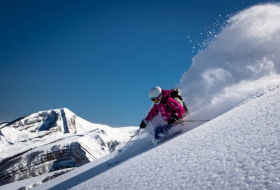 Mejores viajes de invierno: esquí en Azerbaiyán 