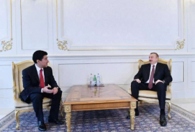 Ilham Aliyev recibe las credenciales de 2 embajadores