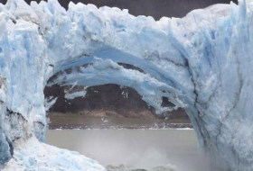El glaciar argentino Perito Moreno inicia nuevo proceso de ruptura