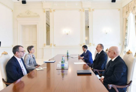 Ilham Aliyev recibe a la jefa de la misión de la OIDDH de la OSCE