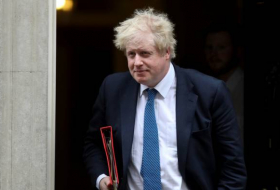Ministro de Exteriores británico recibe sin apretón de manos al embajador ruso en Londres