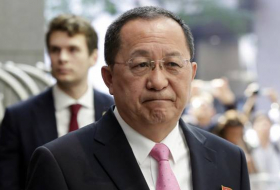 El ministro de Exteriores norcoreano Ri Yong-Ho llega en visita oficial a Rusia