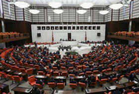 Parlamento turco debatirá la prolongación del estado excepcional