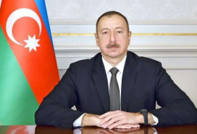 Presidentes de Azerbaiyán y Kirguistán mantienen conversación telefónica