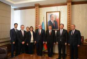 Canciller azerbaiyano se reúne con el directror general de la OIT