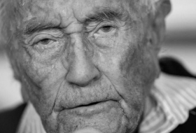 Científico australiano de 104 años comete suicidio asistido en Suiza