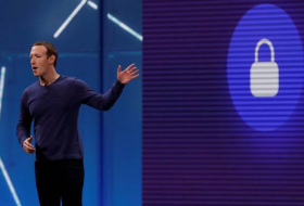 Facebook suspende 200 aplicaciones por mal uso de datos