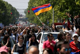 Moscú reitera que considera la situación en Armenia como asunto interno de ese país