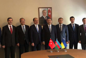 Mantenidas las consultas políticas tripartitas entre Bakú,Kiev y Ankara 
