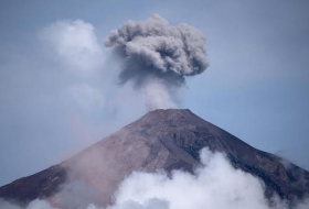 Volcán de Fuego se resiste a la calma