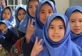 En Irán se matriculan 103 000 estudiantes inmigrantes indocumentados