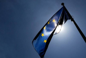 Francia impide negociaciones con Albania y Macedonia para su ingreso en la UE