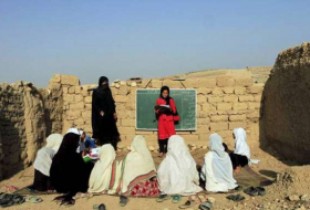 Unicef: La mitad de los niños afganos no van a la escuela debido a los combates y la discriminación