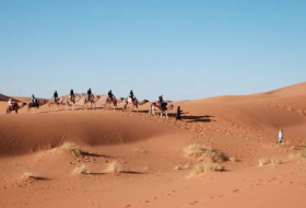 Científicos logran obtener agua potable del aire en el desierto