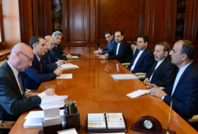 Novruz Mammadov se reunió con el jefe de la Administración Presidencial de Irán