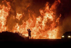 Asciende el número de los muertos por incendios forestales en California