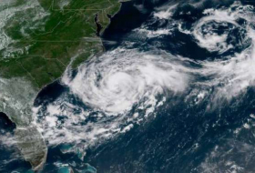 La rara coincidencia de tormentas en el Atlántico y en el Pacífico sorprende a los meteorólogos