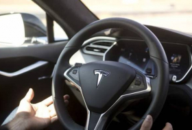 Elon Musk encuentra una fórmula para hacer más baratos sus coches Tesla Model S