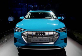 Un 'asesino' va tras Tesla: Audi presenta su auto eléctrico E-Tron