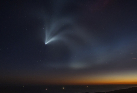 VIDEO: El Falcon 9 deja un destello espectacular en el cielo de California