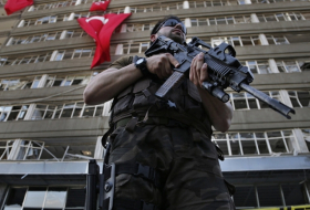 Turquía ordena el arresto de 417 sospechosos del desvío de fondos al exterior