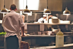 ¿En cuál restaurante tiene más riesgo de intoxicarse? Google tiene la respuesta