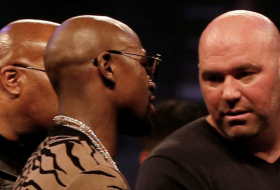 Presidente de la UFC ofrece a Mayweather 150 millones por pelear con Khabib