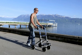 Chispa de esperanza: Una terapia de estímulos eléctricos permite a tres parapléjicos volver a andar