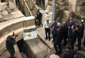 John Bolton visita la ciudad vieja de Jerusalén