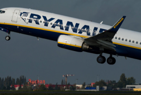 Los tripulantes de cabina de Ryanair cancelan su huelga