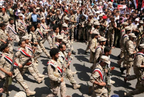     Yemen:   Un ataque de los hutíes con drones deja 5 soldados muertos en un desfile del Gobierno  