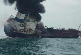   Un barco petrolero se incendia tras una explosión cerca de las costas de Hong Kong  